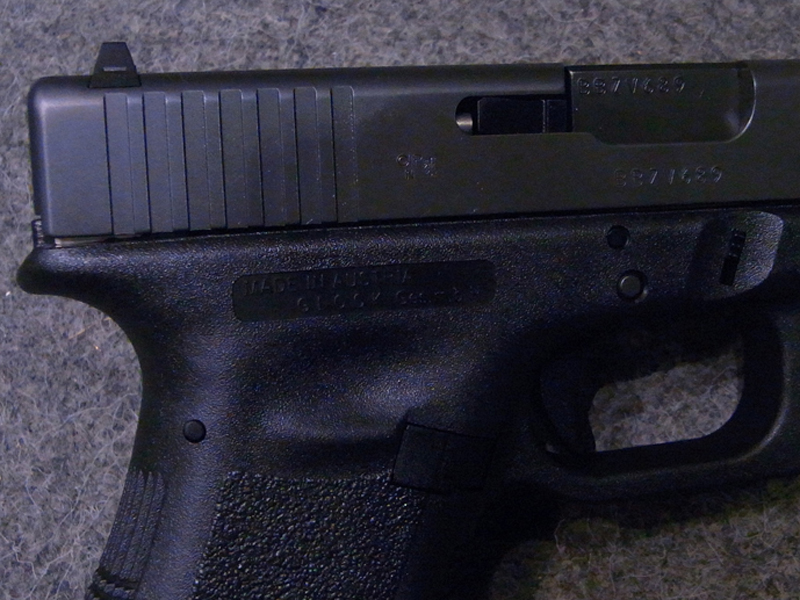 GLOCK 17 GEN 3 CAL 9mm - Armeria Vitacura