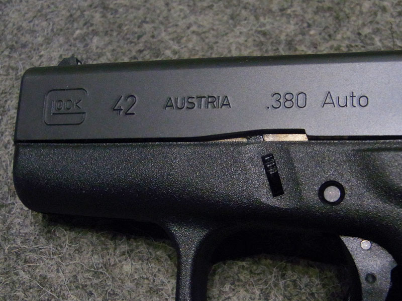 pistola Glock 42 calibro 9 corto
