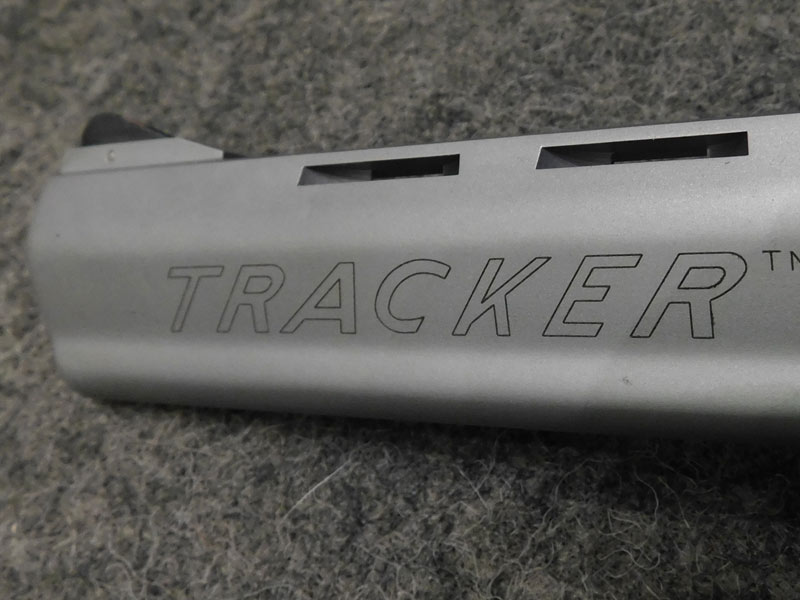 revolver Taurus Tracker 22
