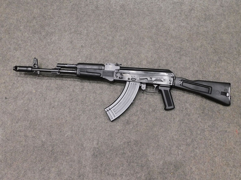 S.D.M. AK 103