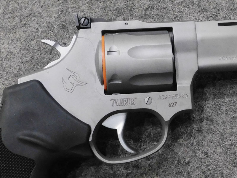 revolver sportivo Taurus modello 627 Tracker - tamburo 7 colpi calibro 357 ...