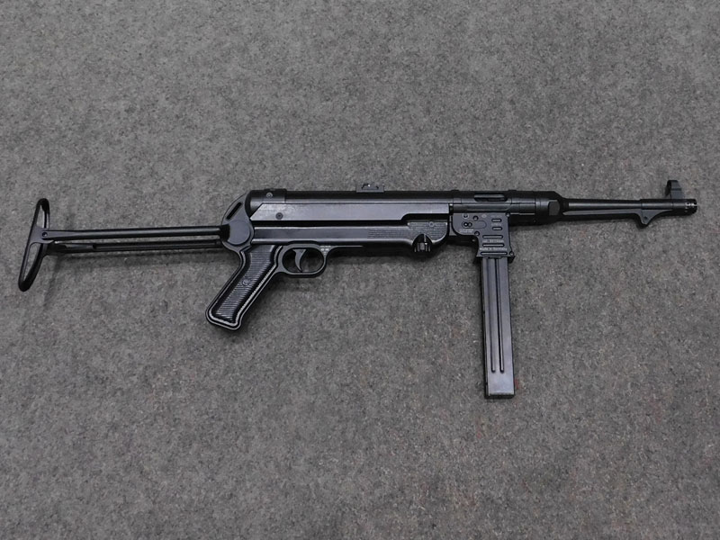 MP40 9 Luger