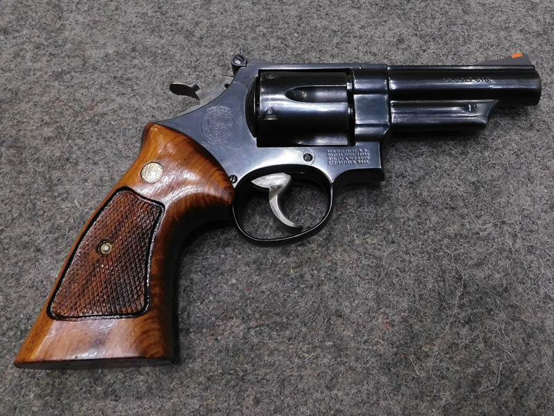 Smith & Wesson 25